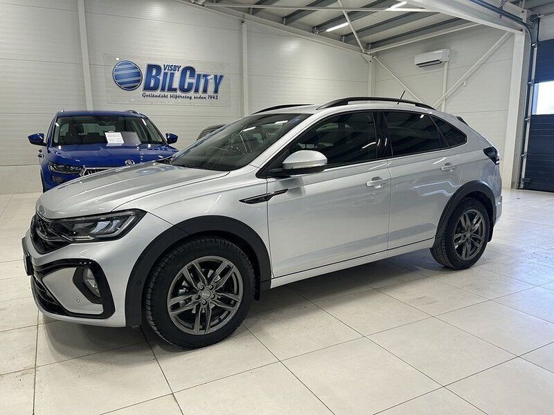 Silver Begagnad 2023 VW Taigo R-line SUV | 249 900 kr (Marknadspris) - Bild 1/4