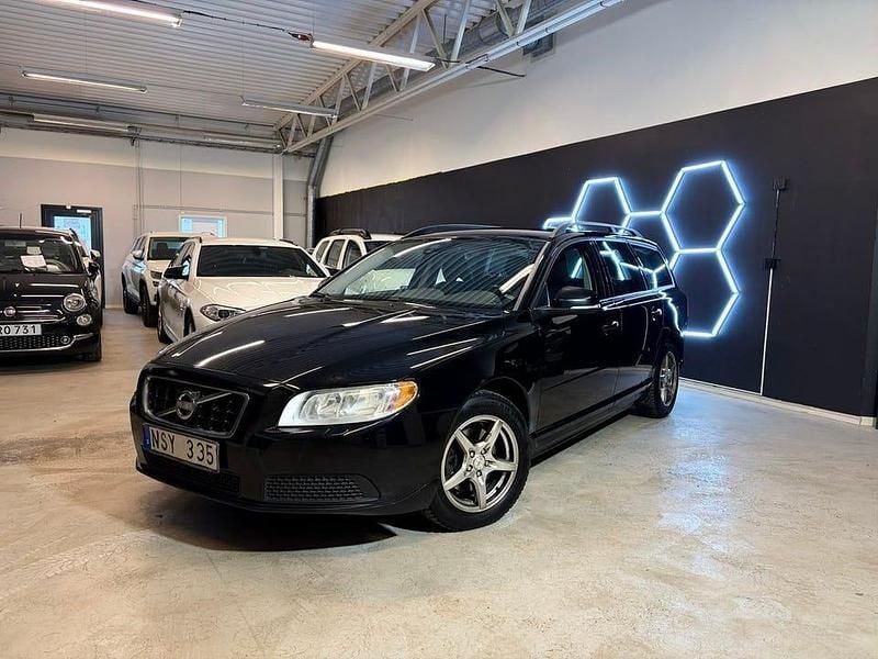 Begagnad Volvo V70 Kinetic 163 HK (119 kW) 2013 Svart Kombi