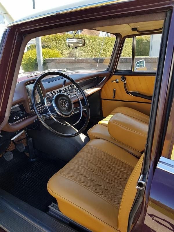 Begagnad Mercedes 190 80 HK (58 kW) 1965