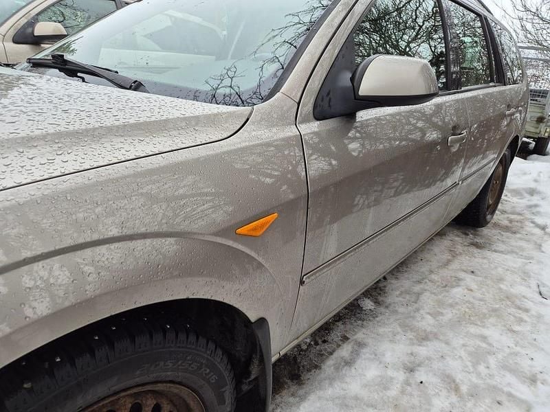 Begagnad Ford Mondeo 145 HK (106 kW) 2003