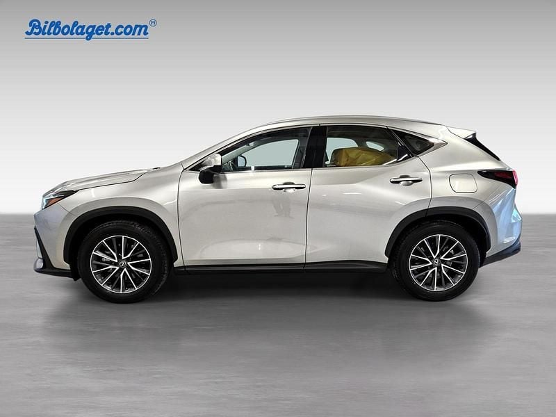 Begagnad Lexus NX350h Business Edition 245 HK (180 kW) 2024 Grå SUV