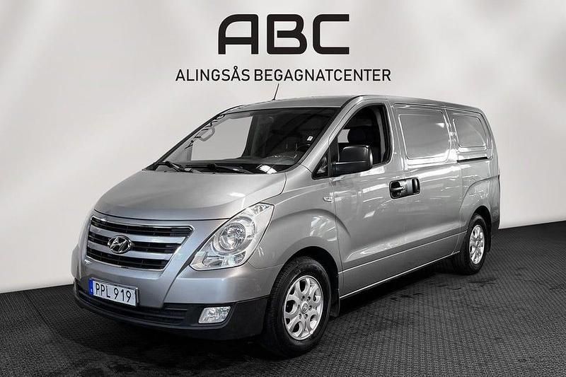 Silver Begagnad 2014 Hyundai H-1 Van | 89 900 kr (Marknadspris) - Bild 1/4