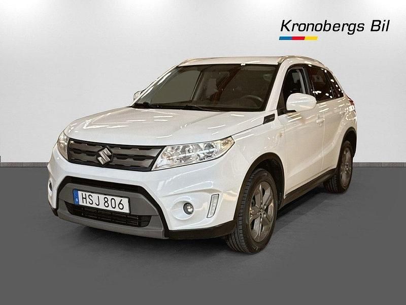 Vit Begagnad 2015 Suzuki Vitara GL SUV | 89 600 kr (Lite dyr) - Bild 1/4