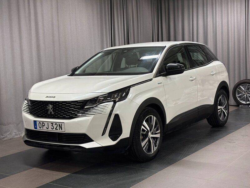 Vit Begagnad 2022 Peugeot 3008 Active SUV | 244 800 kr (Marknadspris) - Bild 1/4