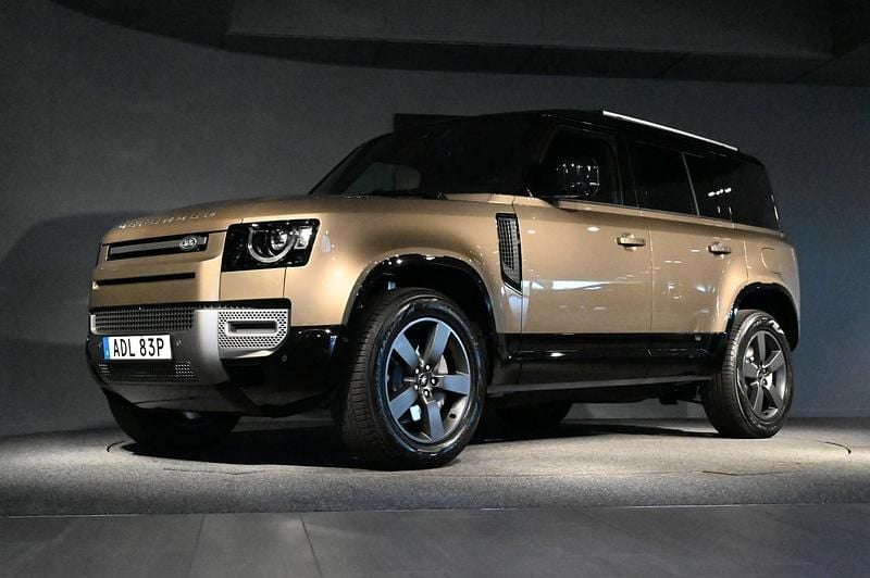 Brun (brown) Ny 2025 Land Rover Defender SE Dynamic SUV | 1 221 500 kr (Bra pris) - Bild 1/4