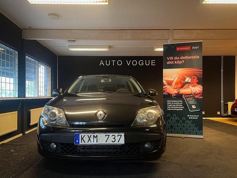 Svart Begagnad 2011 Renault Laguna GrandTour Kombi | 44 900 kr (Marknadspris) - Bild 1/4
