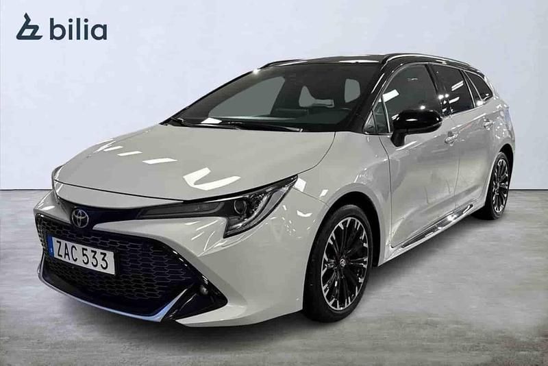 Grå Begagnad 2022 Toyota Corolla Kombi | 279 900 kr - Bild 1/1