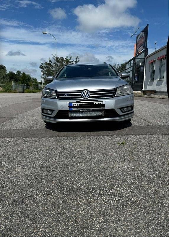 Silver Begagnad 2014 VW Passat GT Kombi | 59 900 kr (Bra pris) - Bild 1/4