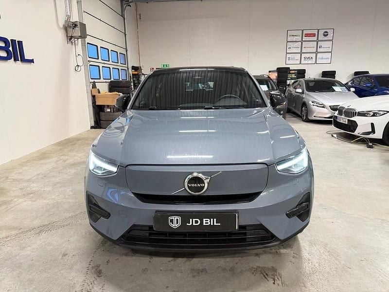 Begagnad Volvo C40 Core 169 kW (231 HK) 2022 Grå SUV