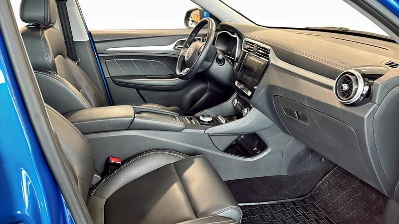 Begagnad MG ZS Luxury 130 kW (177 HK) 2021 Blå SUV