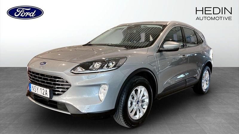Grå (silver) Begagnad 2023 Ford Kuga Titanium SUV | 269 900 kr - Bild 1/4