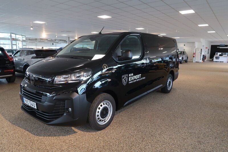 Svart (svart perla nera) Begagnad 2024 Peugeot Expert Van | 379 800 kr (Lite dyr) - Bild 1/4