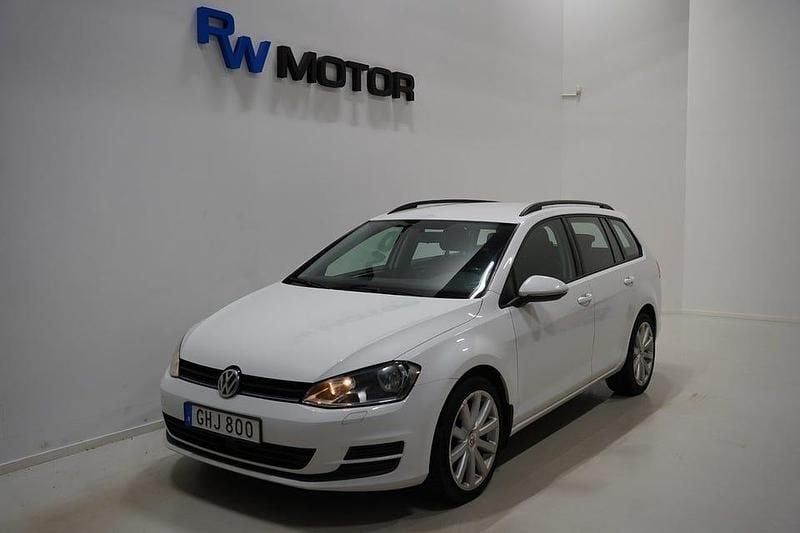 Begagnad VW Golf VII 110 HK (80 kW) 2015 Vit Kombi