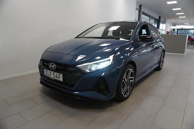 Blå Ny 2024 Hyundai i20 N Line Halvkombi | 229 000 kr (Marknadspris) - Bild 1/4