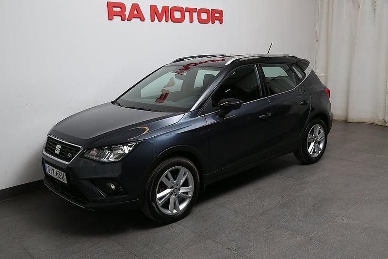 Begagnad Seat Arona FR 116 HK (85 kW) 2019 Grå (magnetic tech/midnight black) SUV