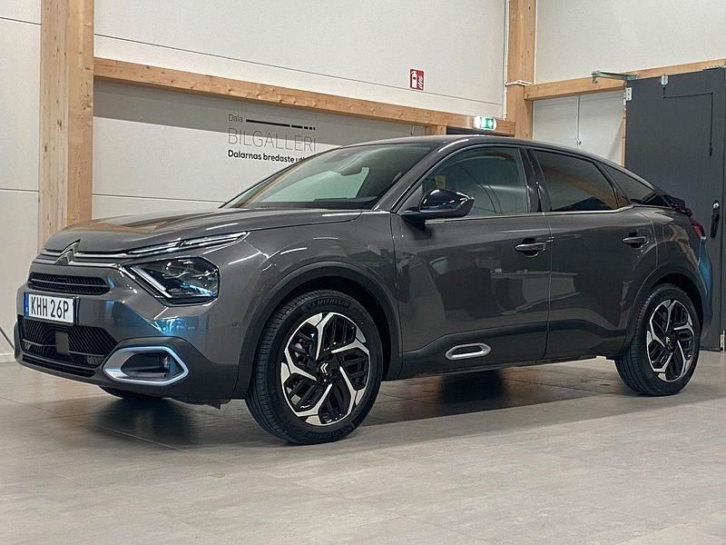 Grå Begagnad 2024 Citroën C4 Shine Halvkombi | 219 900 kr (Bra pris) - Bild 1/4