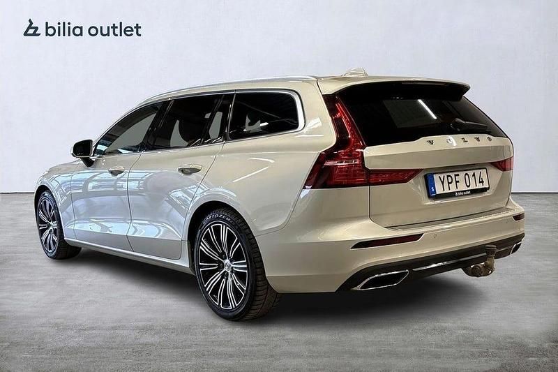 Begagnad Volvo V60 Inscription 150 HK (110 kW) 2018 Vit Kombi
