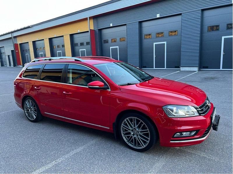 Röd Begagnad 2014 VW Passat GT Kombi | 104 000 kr (Marknadspris) - Bild 1/4