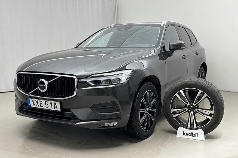 Begagnad Volvo XC60 Momentum 250 HK (183 kW) 2020 Mörkgrå SUV