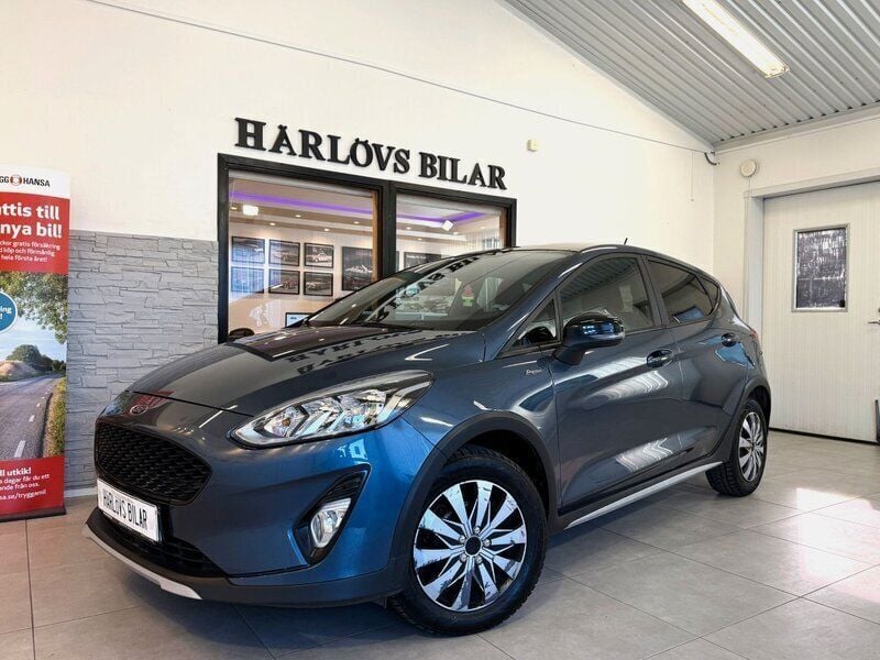 Blå Begagnad 2019 Ford Fiesta Active Halvkombi | 104 900 kr (Bra pris) - Bild 1/4