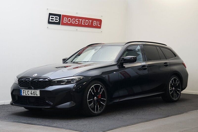 Svart Begagnad 2022 BMW M340 M Sport Sedan | 679 000 kr (Dyr) - Bild 1/4