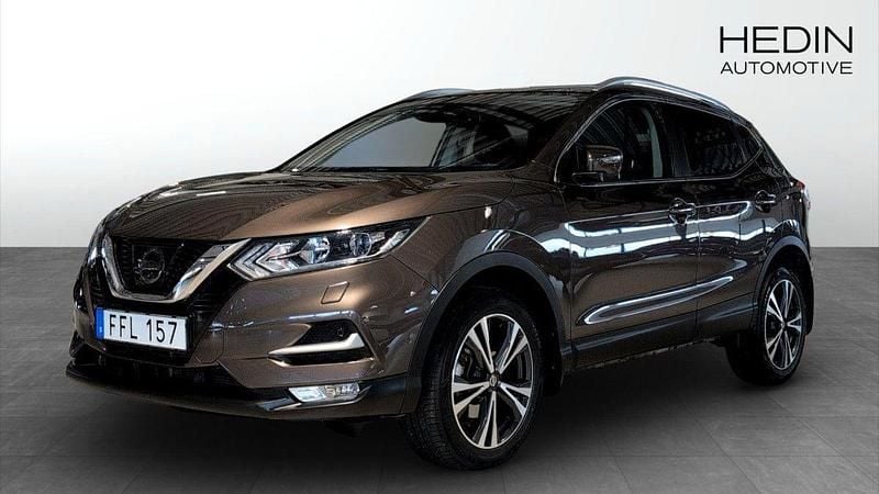 Brun (brown) Begagnad 2018 Nissan Qashqai N-Connecta SUV | 164 900 kr (Bra pris) - Bild 1/4