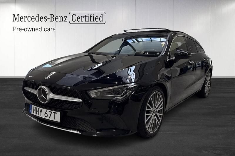Svart (black) Begagnad 2021 Mercedes CLA200 Premium Plus Sedan | 329 900 kr (Marknadspris) - Bild 1/4