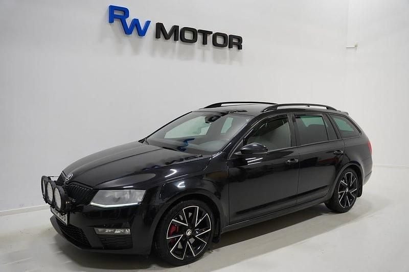 Svart Begagnad 2014 Skoda Octavia RS Kombi | 89 900 kr (Bra pris) - Bild 1/4