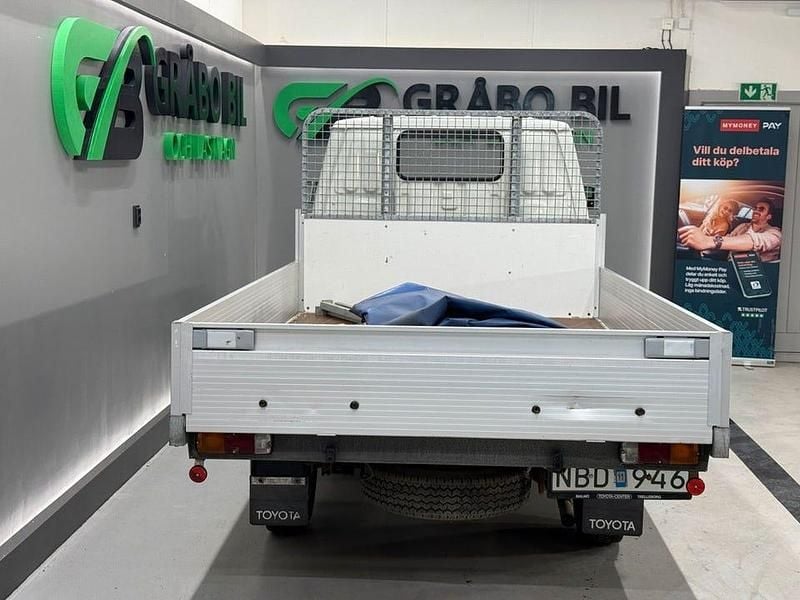 Begagnad Toyota HiAce 79 HK (58 kW) 1988 Vit Van