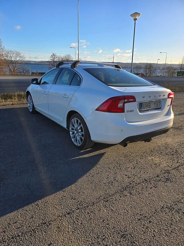 Begagnad Volvo S60 163 HK (119 kW) 2011 Sedan