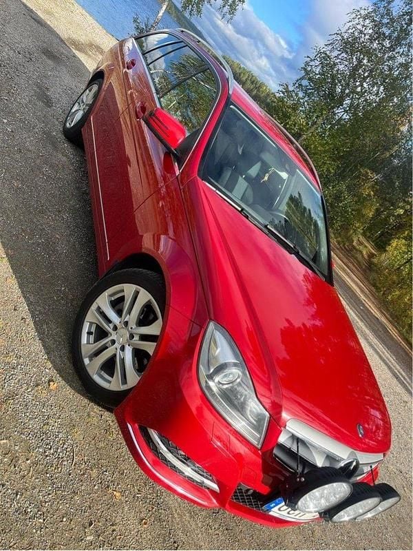 Röd Begagnad 2013 Mercedes C220 Avantgarde Kombi | 119 000 kr (Bra pris) - Bild 1/4