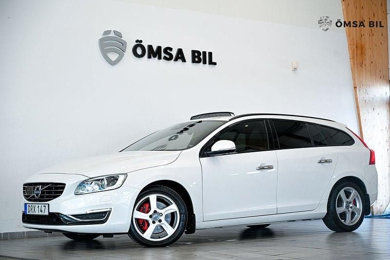 Vit Begagnad 2016 Volvo V60 SE Kombi | 184 800 kr (Lite dyr) - Bild 1/4