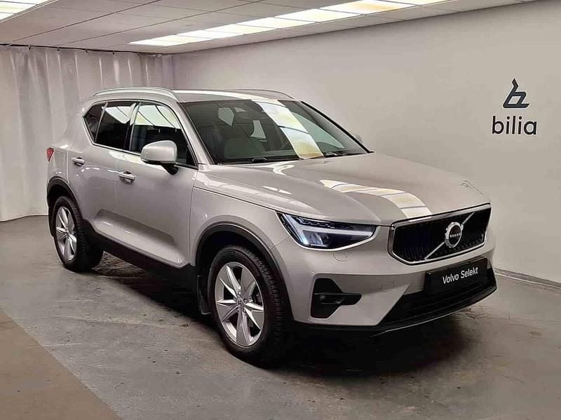 Silver Begagnad 2024 Volvo XC40 SUV | 347 000 kr - Bild 1/1