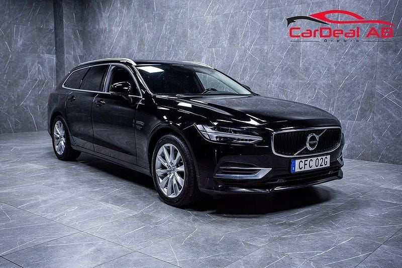 Svart Begagnad 2020 Volvo V90 Momentum Kombi | 289 800 kr (Bra pris) - Bild 1/4