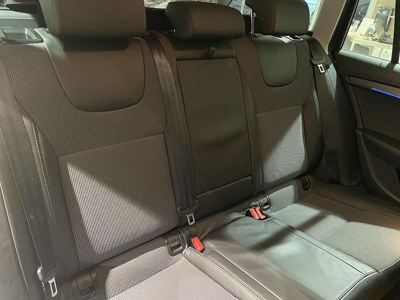 Begagnad Skoda Octavia 116 HK (85 kW) 2019 Grå Kombi