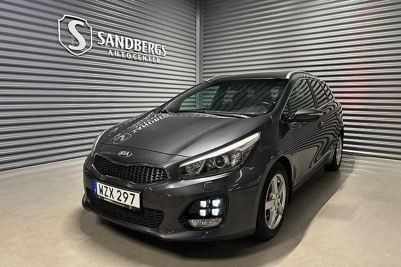 Grå Begagnad 2017 Kia Ceed GT-Line Halvkombi | 119 500 kr (Marknadspris) - Bild 1/4