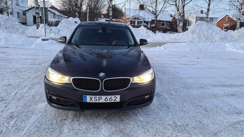 Begagnad BMW 318 Gran Turismo 150 HK (110 kW) 2016