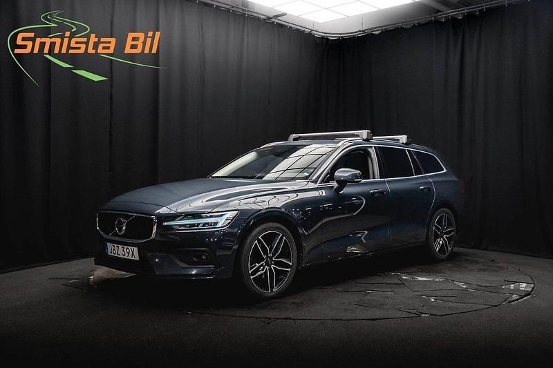 Grå Begagnad 2019 Volvo V60 Kombi | 288 900 kr (Marknadspris) - Bild 1/3