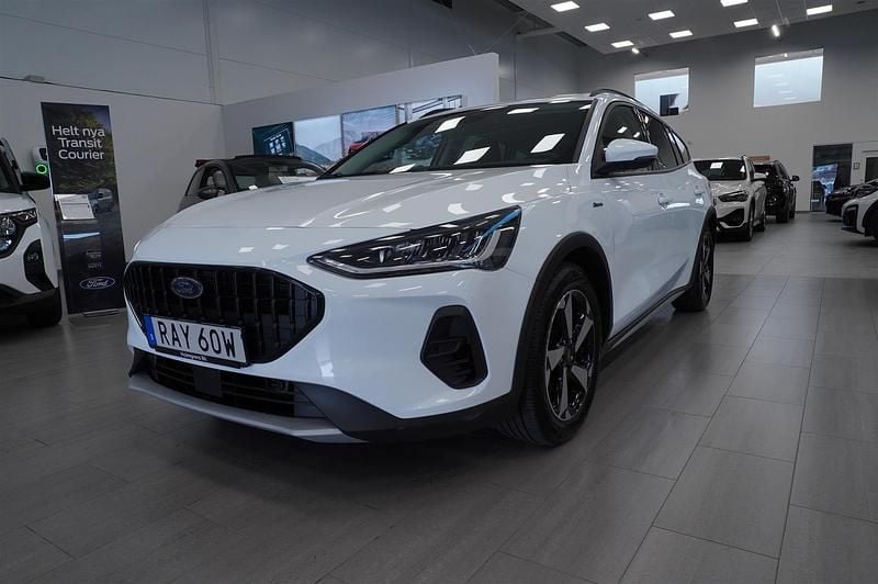 Okänd Begagnad 2023 Ford Focus Active Kombi | 289 900 kr (Lite dyr) - Bild 1/4