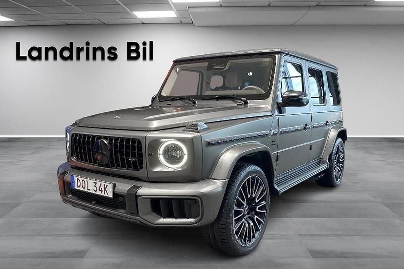 Grå Ny 2025 Mercedes G63 AMG AMG SUV | 2 719 000 kr - Bild 1/4