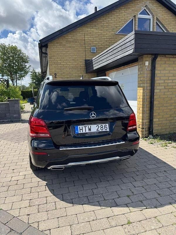 Svart Begagnad 2014 Mercedes GLK220 SUV | 165 000 kr (Marknadspris) - Bild 1/4