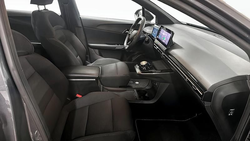 Begagnad MG MG4 EV 125 kW (170 HK) 2023 Grå (grey) Halvkombi