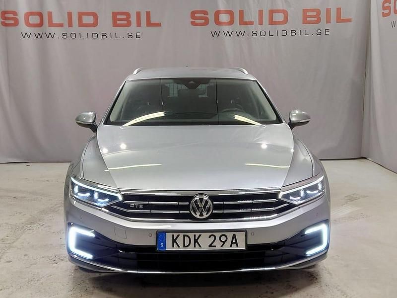 Begagnad VW Passat Active 218 HK (160 kW) 2020 Silver Kombi