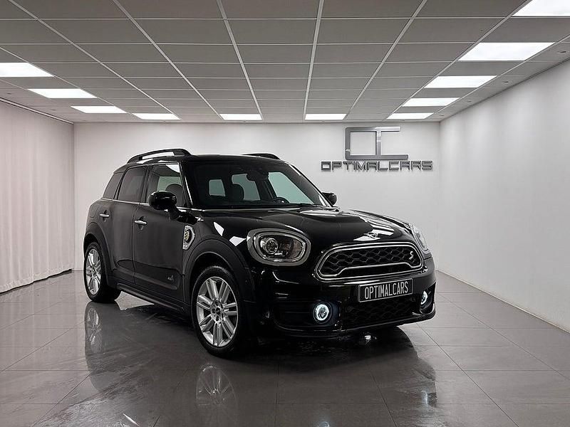Svart Begagnad 2019 Mini Cooper Countryman Salt SUV | 239 900 kr (Marknadspris) - Bild 1/4