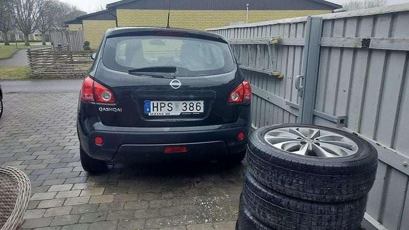 Begagnad Nissan Qashqai 141 HK (103 kW) 2009 SUV