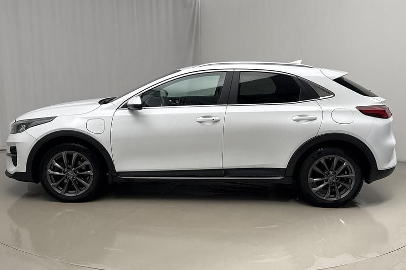Begagnad Kia XCeed Advance 141 HK (103 kW) 2022 Vit SUV