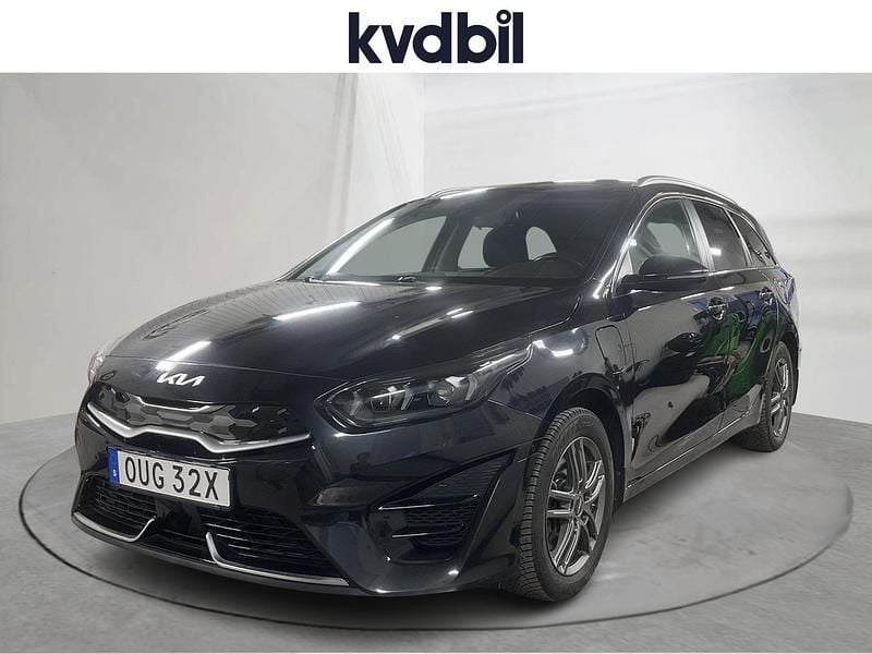 Svart Begagnad 2022 Kia Ceed Sportswagon Advance Kombi | 239 000 kr (Marknadspris) - Bild 1/3