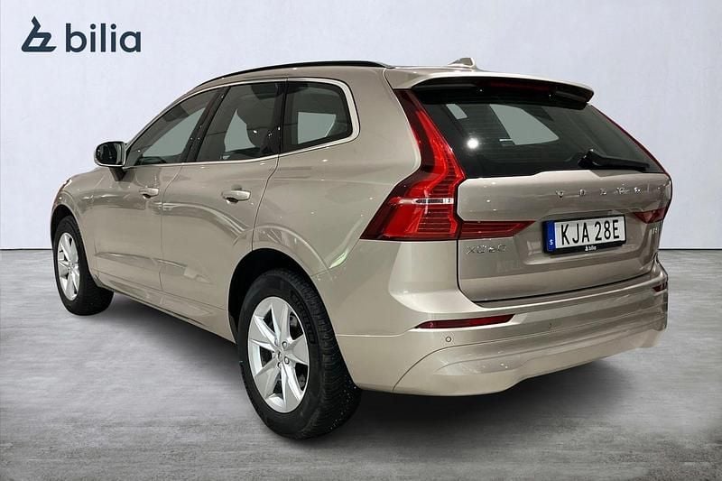 Begagnad Volvo XC60 Core 253 HK (186 kW) 2023 Grå SUV