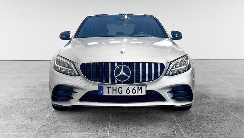 Silver Begagnad 2019 Mercedes C220 AMG line Sedan | 290 000 kr (Marknadspris) - Bild 1/4