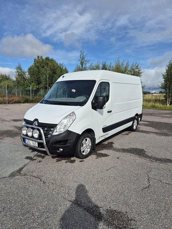 Vit Begagnad 2015 Renault Master Van | 110 000 kr (Bra pris) - Bild 1/4